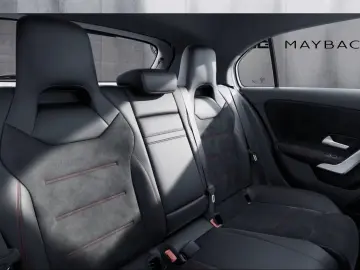 A 180 AMG MBUX-Navi Multibeam Pano RFK Totwinkel