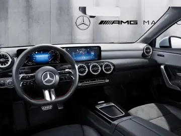 A 180 AMG MBUX-Navi Multibeam Pano RFK Totwinkel