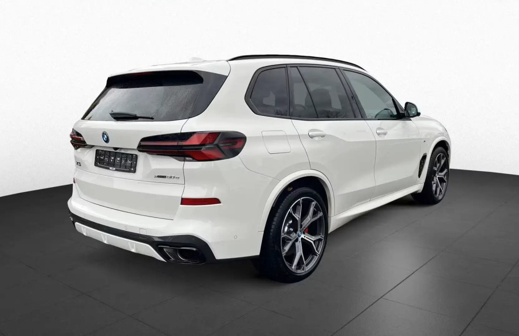 X5 xDr50e M Sport Pro DA PA-Pr SkyL AHK B W HUD