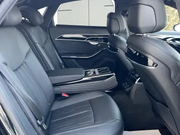 Audi A8 55 TFSI quattro Tiptronic MHEV