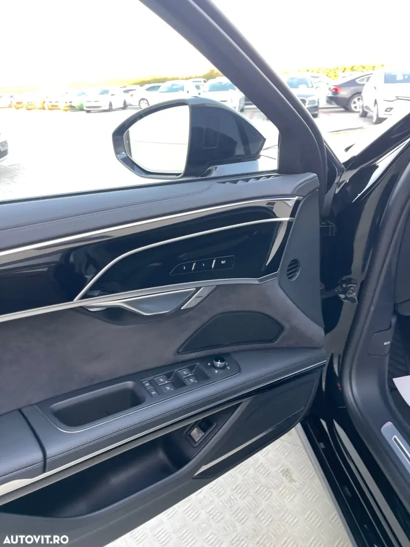 Audi A8 55 TFSI quattro Tiptronic MHEV