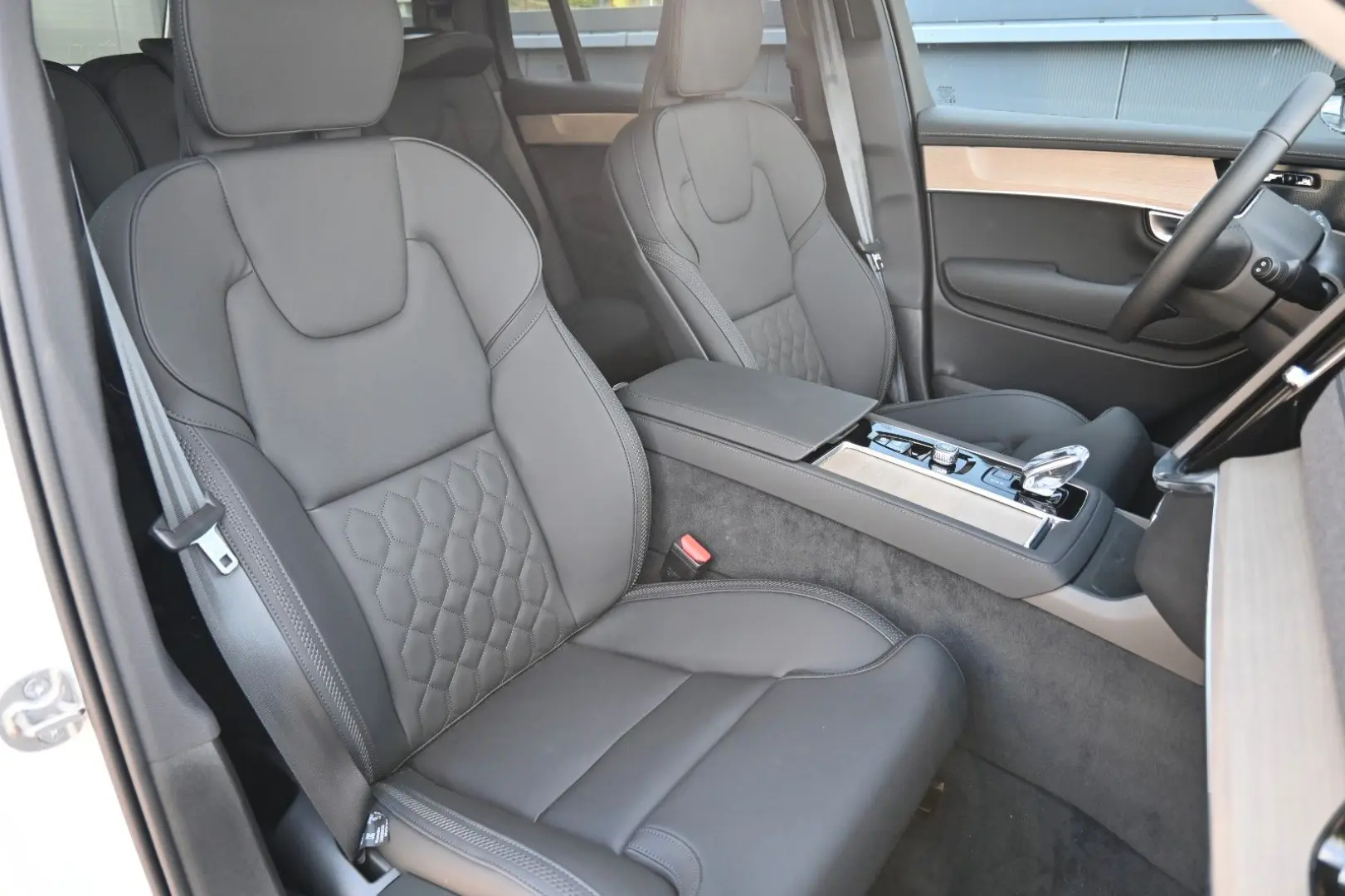 XC90 T8 RC AWD Plus Dark 360