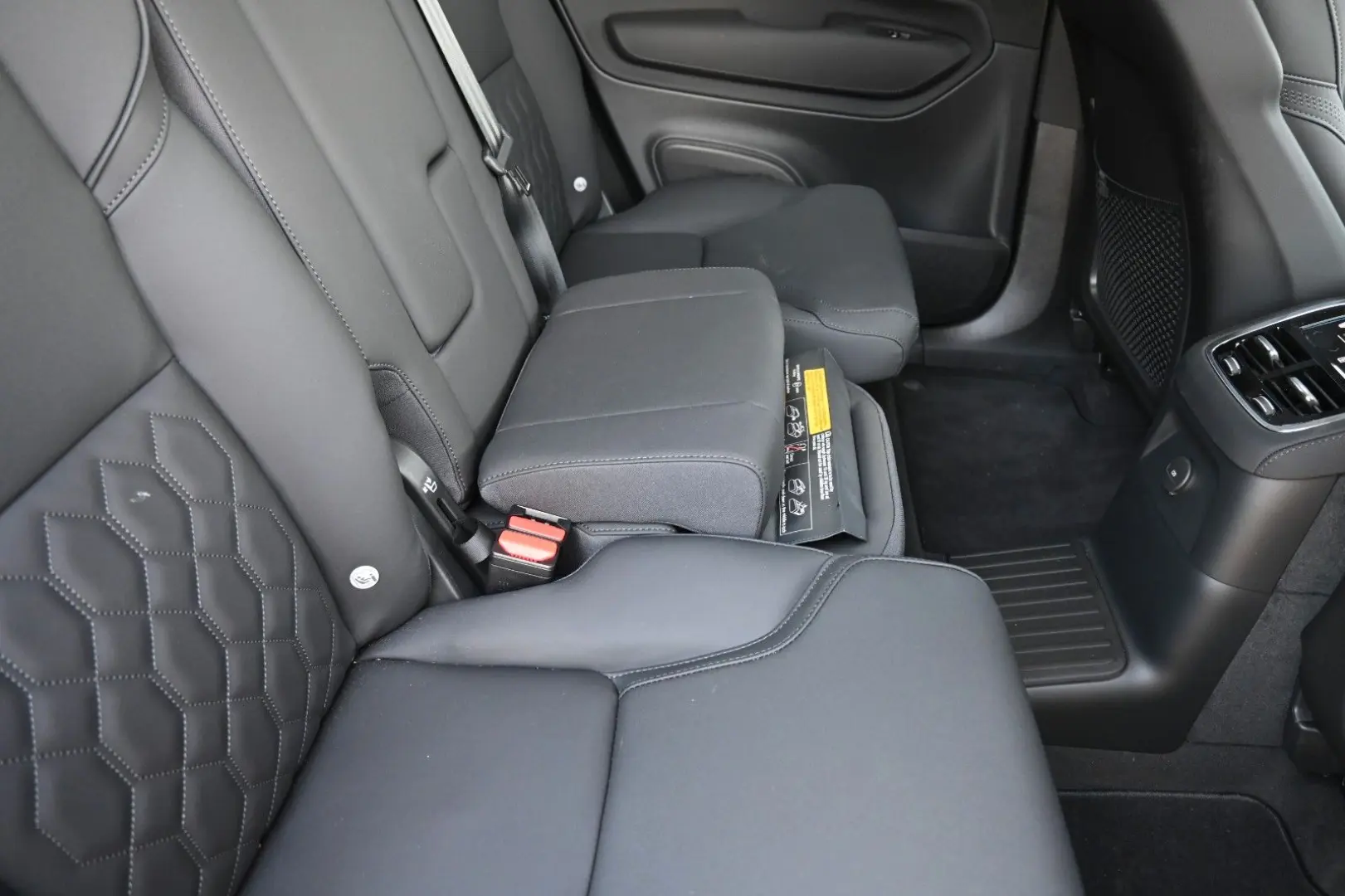 XC90 T8 RC AWD Plus Dark 360