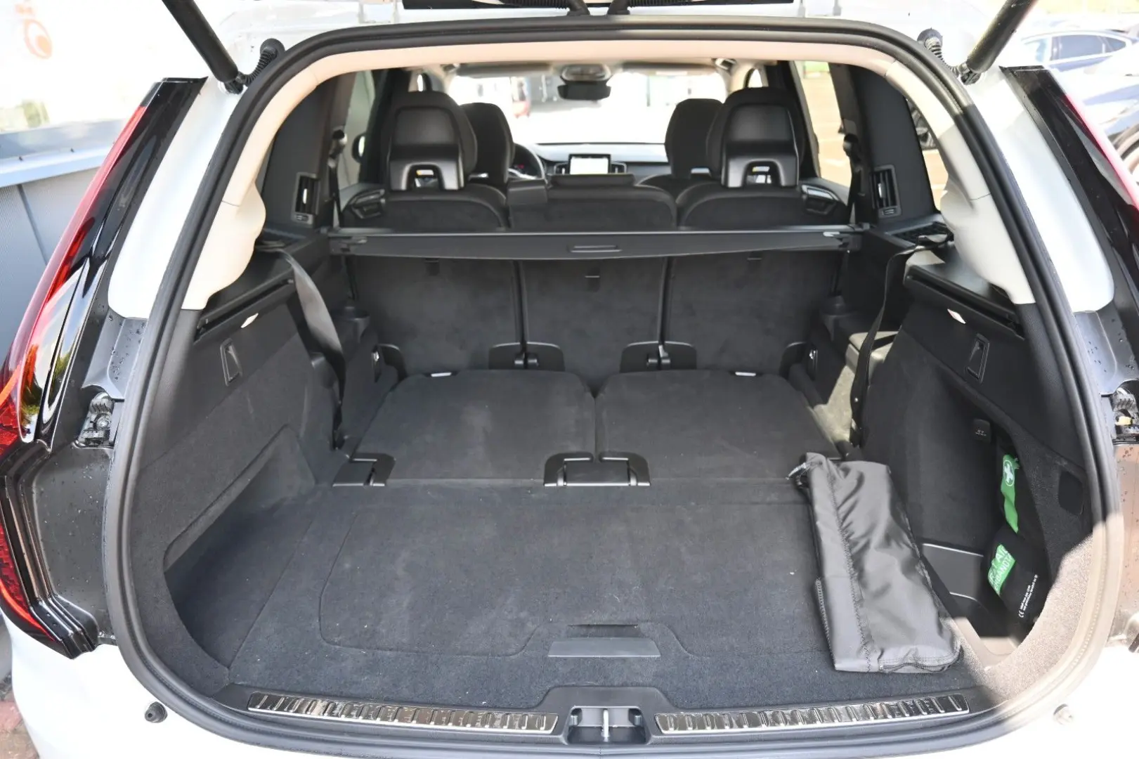 XC90 T8 RC AWD Plus Dark 360