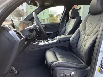 X5 50e xDrive M-SportPro Pano AHK 22erLM Iconic