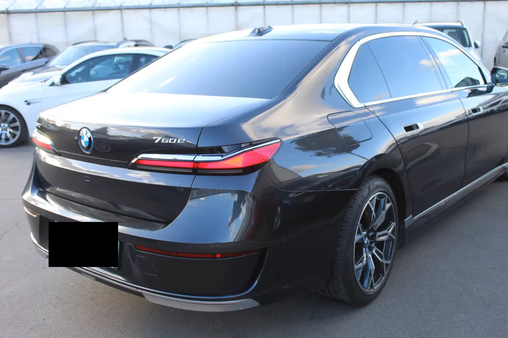 750 e xDrive Design Pure Excellence  Sky Lounge