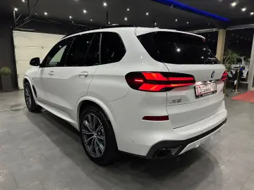 X5 30d xDrive M Sport Pro  SkyLounge  Soft-Close