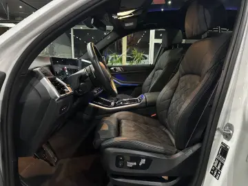 X5 30d xDrive M Sport Pro  SkyLounge  Soft-Close