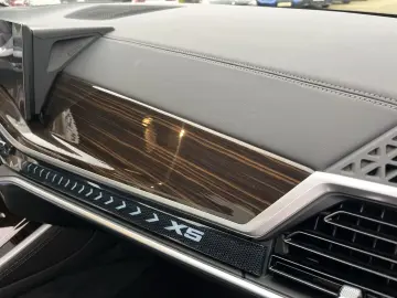 X5 xDrive 30d M Sport StandHZG AHK Panodach Navi