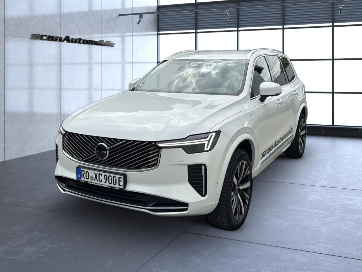 XC 90 Plus Bright Recharge Plug-In Hybrid AWD