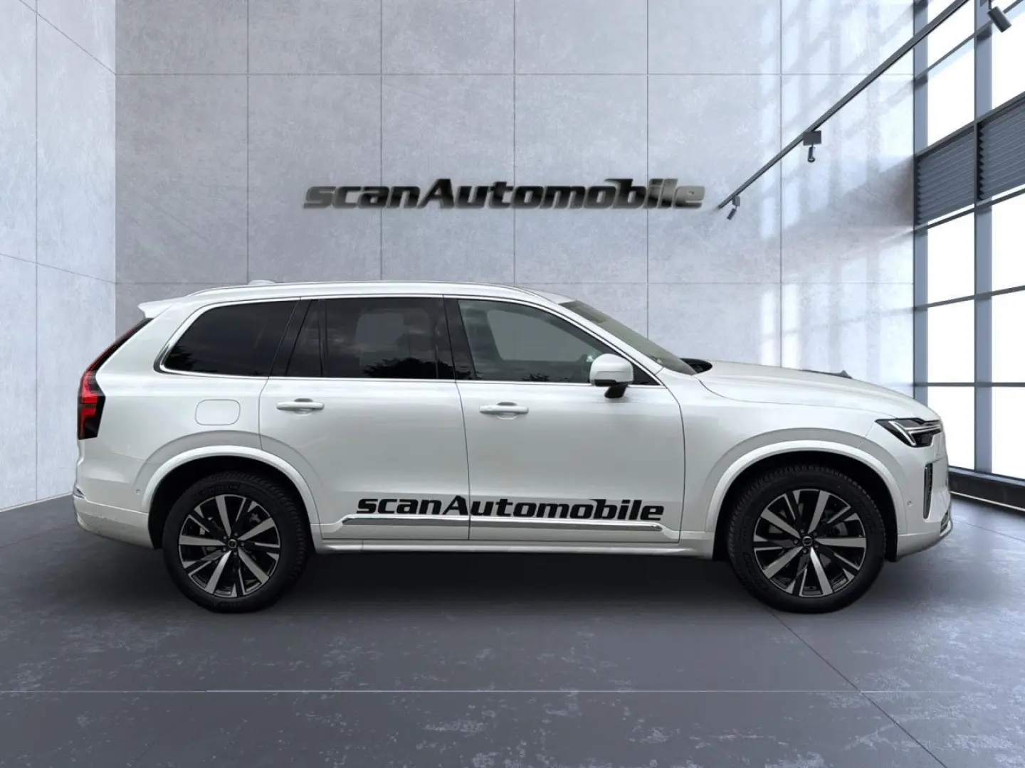 XC 90 Plus Bright Recharge Plug-In Hybrid AWD