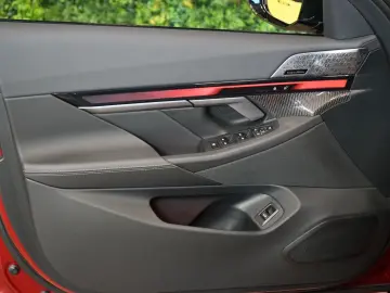 550e xDRIVE BOWERS HUD 360 64.298€ NETTO