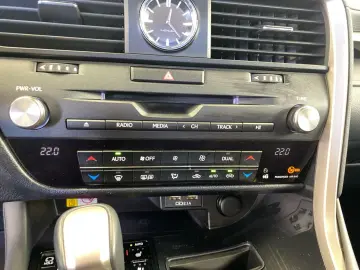 RX 450h Executive Line  Allrad Pano HUD Leder CA