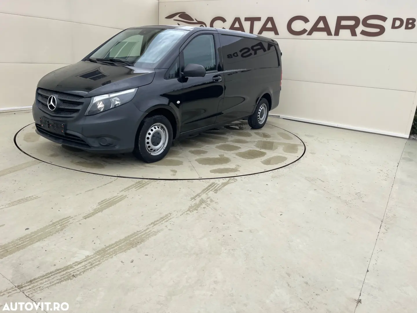 Mercedes-Benz Vito 114CDI AUTOMAT LUNG USI SPATE