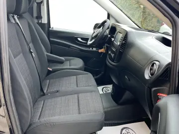 Mercedes-Benz Vito 114CDI AUTOMAT LUNG USI SPATE