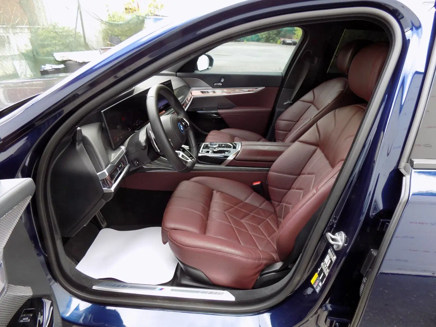 750e xDrive M-Sport Full-LED Massage