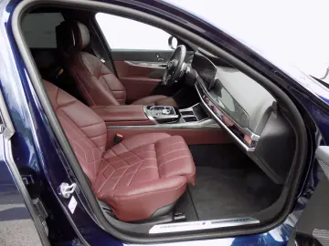 750e xDrive M-Sport Full-LED Massage