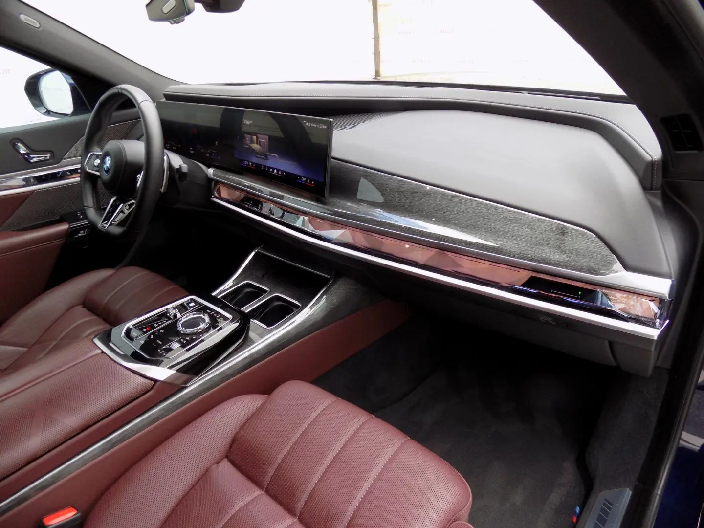 750e xDrive M-Sport Full-LED Massage