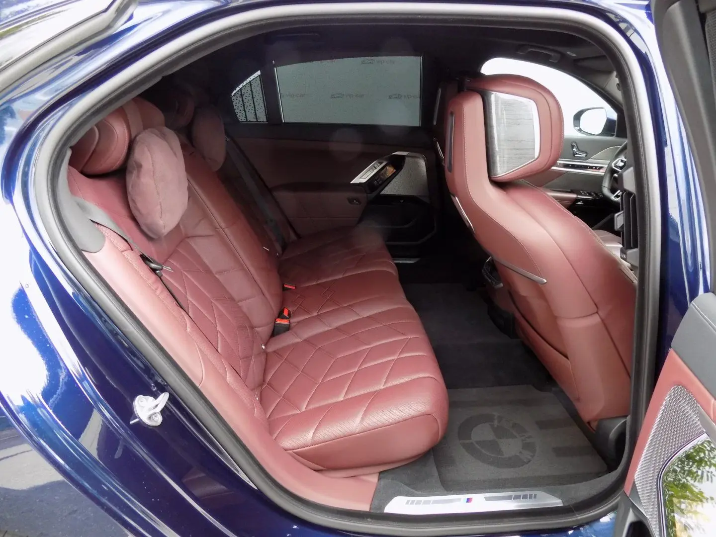 750e xDrive M-Sport Full-LED Massage