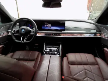 750e xDrive M-Sport Full-LED Massage