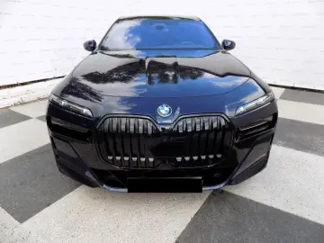 750e xDrive M-Sport Full-LED Massage