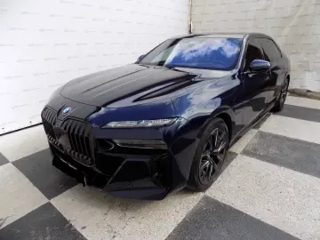 750e xDrive M-Sport Full-LED Massage