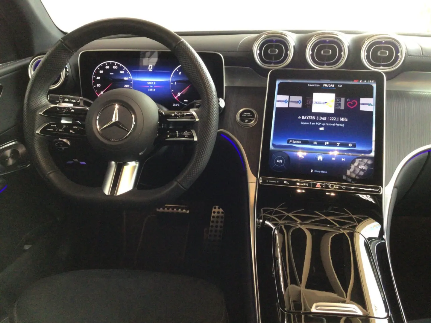 GLC 300 d 4M AMG Line Advanced Plus AHK Pano 20'