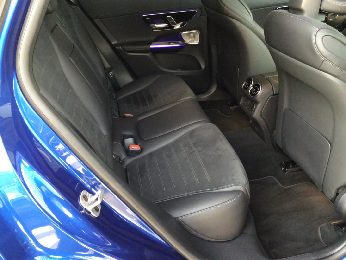 GLC 300 d 4M AMG Line Advanced Plus AHK Pano 20'