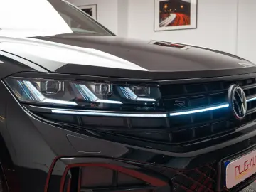 Volkswagen Touareg R-Line Black Style   V6 TDI - STOC!!!