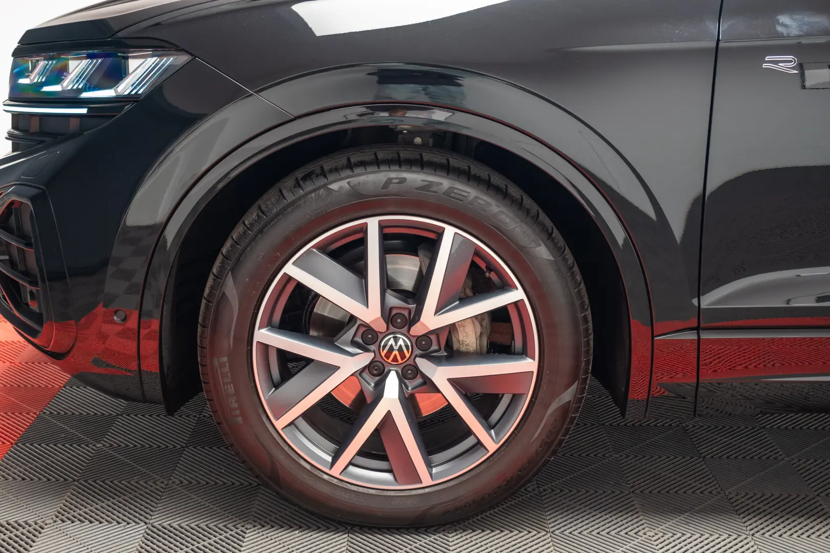 Volkswagen Touareg R-Line Black Style   V6 TDI - STOC!!!