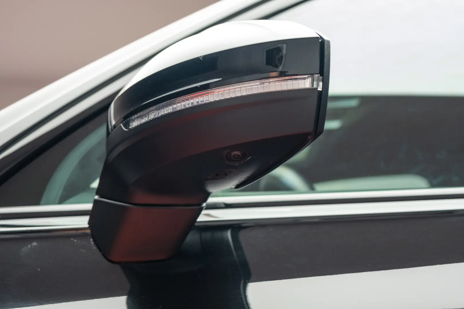 Volkswagen Touareg R-Line Black Style   V6 TDI - STOC!!!