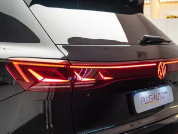 Volkswagen Touareg R-Line Black Style   V6 TDI - STOC!!!