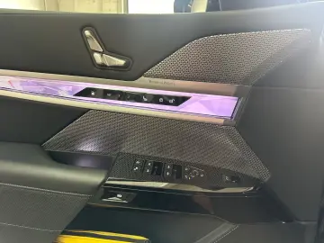 750 e xDrive M SPORT  FEE EXEC EXCL - TV