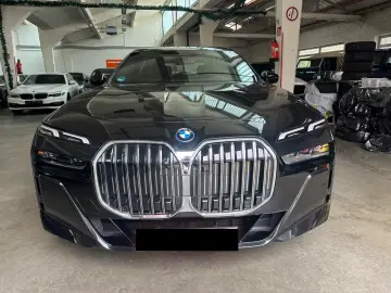 750 e xDrive M SPORT  FEE EXEC EXCL - TV