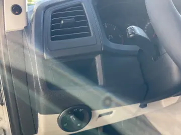 Volkswagen Transporter 2.0TDI LUNG USI SPATE