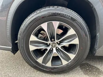 Toyota Highlander Highlander 2.5H AWD-i E-CVT Tr