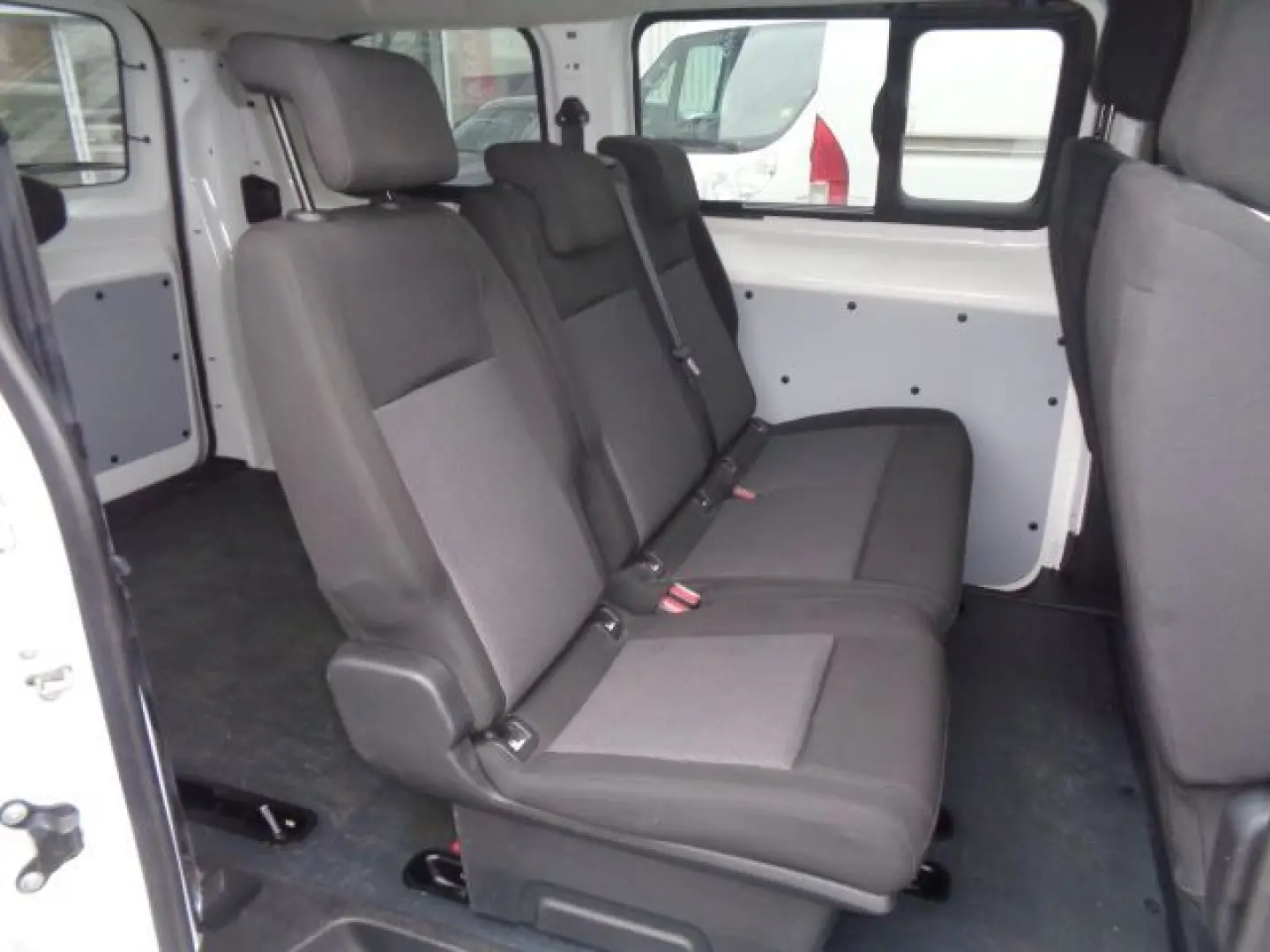 Expert L2 2.0 BlueHDi 145 S&S EAT8