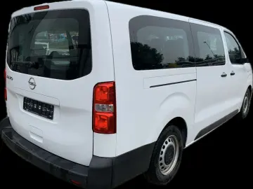 Vivaro-9 Sitze-Automat-Lang-106 KW-Klimaauto-TOP