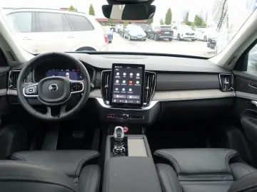 XC90 PlusDark T8 AWD PHEV AirSusp Ventilation 360 TowHook