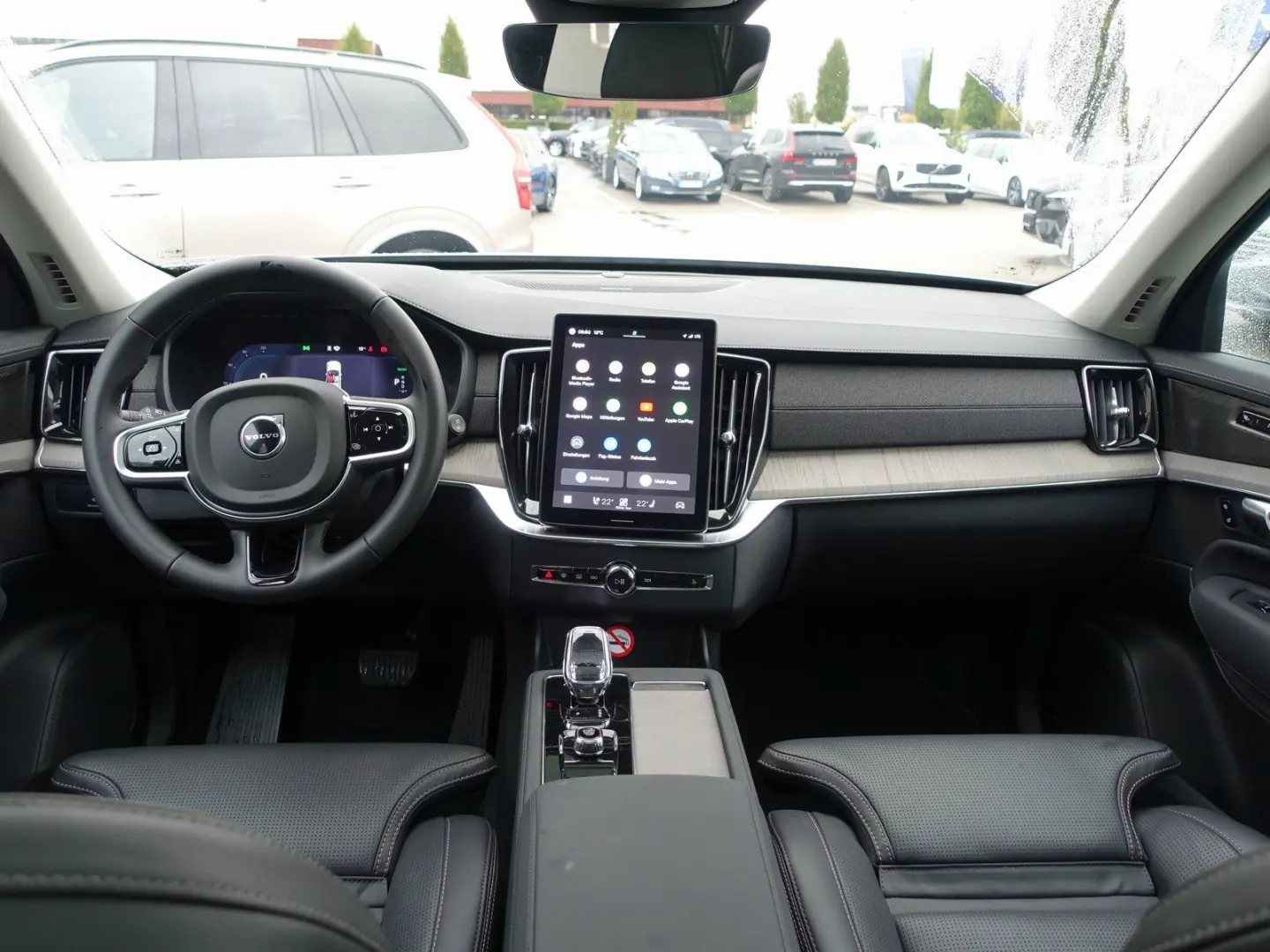 XC90 PlusDark T8 AWD PHEV AirSusp Ventilation 360 TowHook