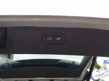 XC90 PlusDark T8 AWD PHEV AirSusp Ventilation 360 TowHook