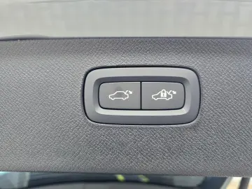 XC90 T8 AWD UltraDark Bowers Massage 360 AirSusp