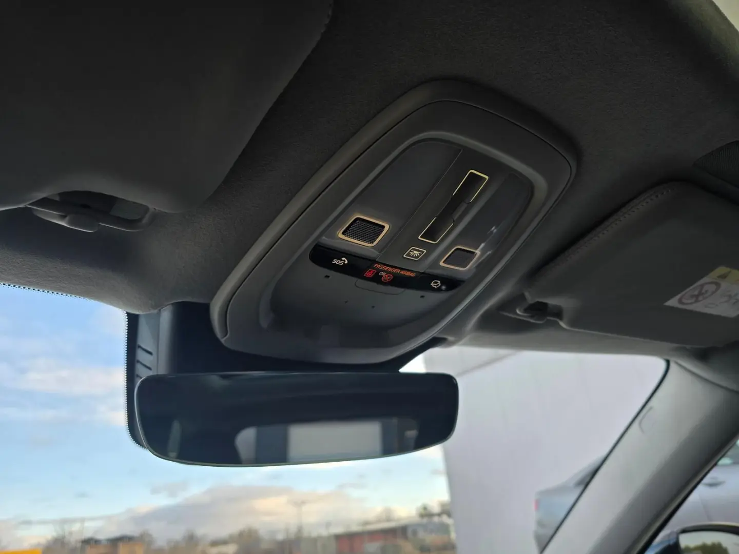 XC90 T8 AWD UltraDark Bowers Massage 360 AirSusp