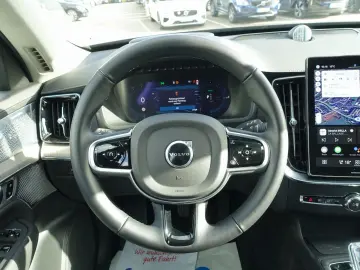 XC90 Plus Dark T8 AWD PHEV Bowers Ventilation AirSusp 360