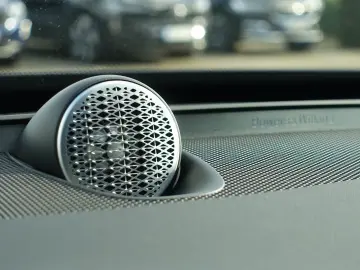 XC90 Plus Dark T8 AWD PHEV Bowers Ventilation AirSusp 360