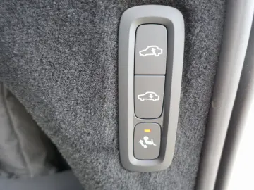 XC90 Plus Dark T8 AWD PHEV Bowers Ventilation AirSusp 360