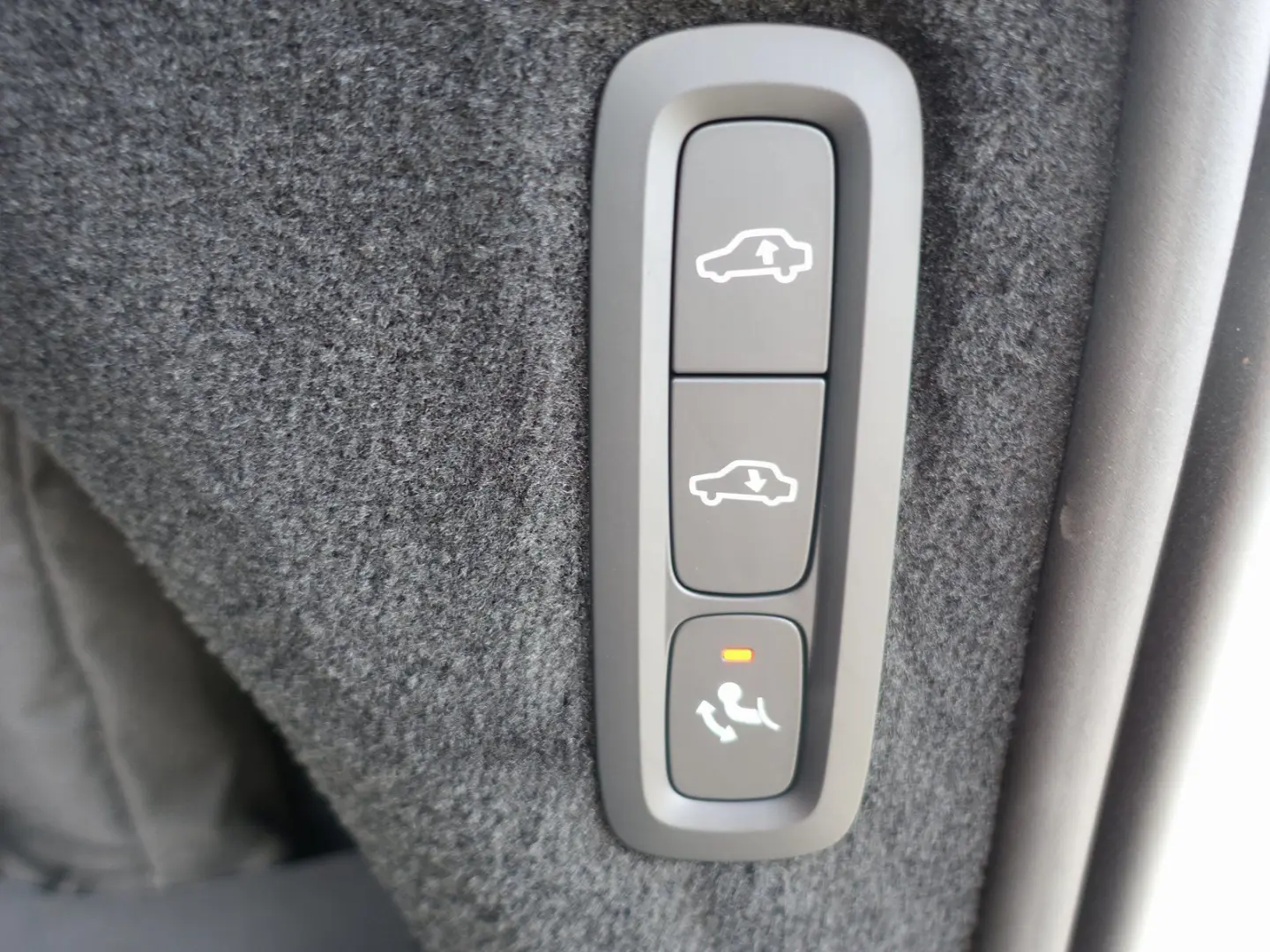 XC90 Plus Dark T8 AWD PHEV Bowers Ventilation AirSusp 360