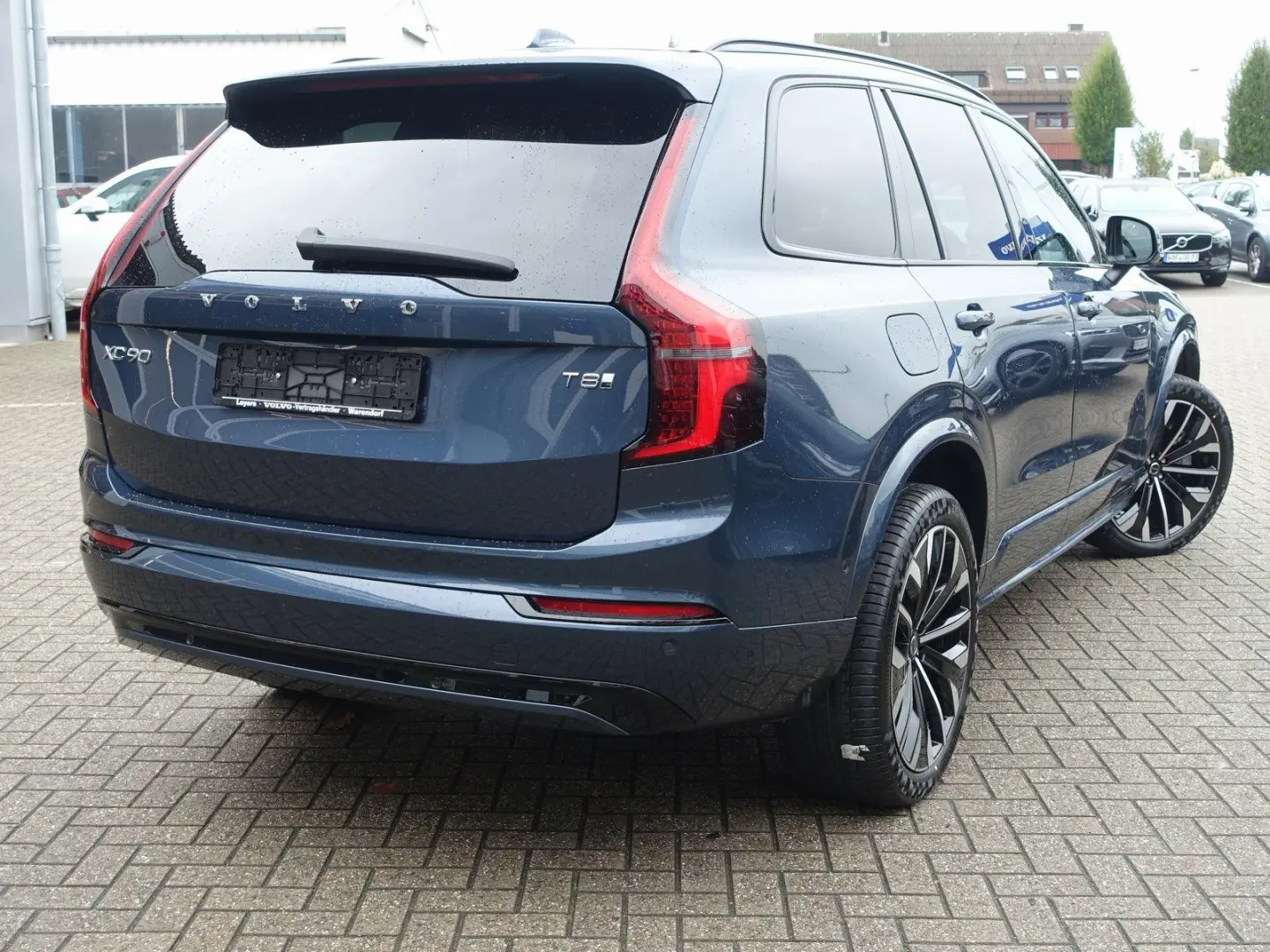 XC90 Plus Dark T8 AWD PHEV B&W AirSusp 360