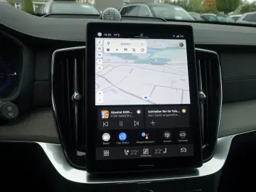 XC90 Plus Dark T8 AWD PHEV B&W AirSusp 360