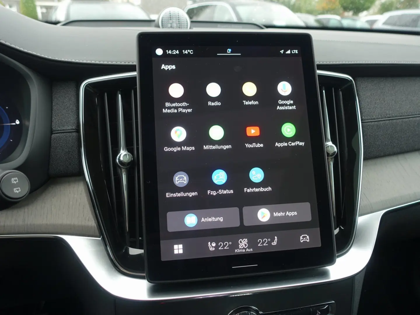 XC90 Plus Dark T8 AWD PHEV B&W AirSusp 360